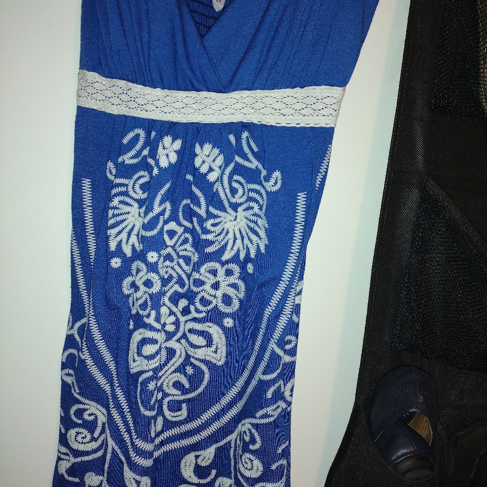 Mi Manchi Embroidered tank dress